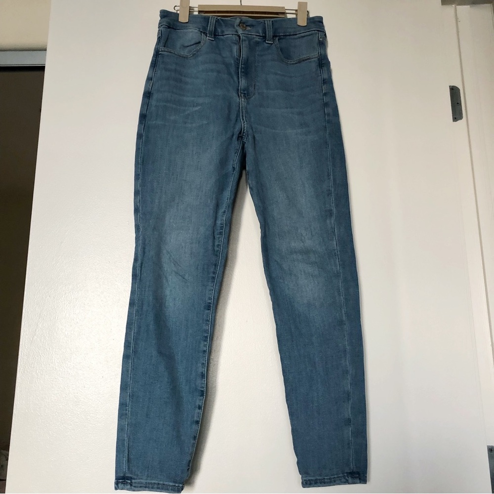 American Eagle high waisted jeans